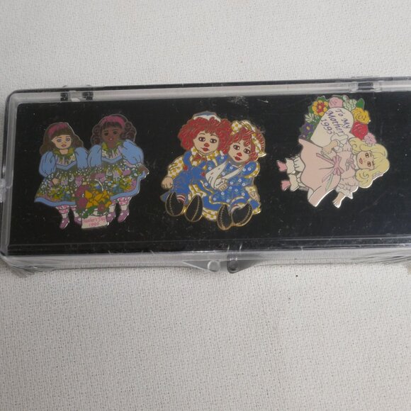 Marie Osmond 2002 Doll Enamel Pins Set of 3 Cute Pins NIB Vintage - Picture 2 of 7